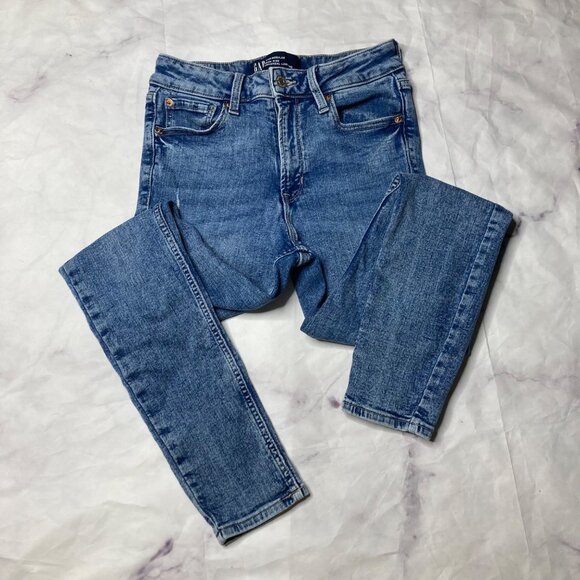 Gap High Rise Universal Legging Jeans Womens Size 2/26 Skinny Distressed - Picture 1 of 5